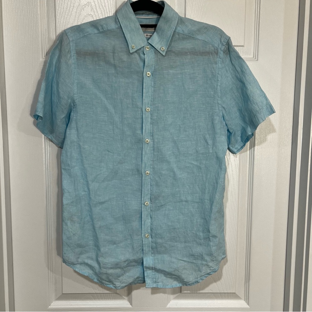 Men's Light Blue Short-Sleeve Linen Button-Down Shirt